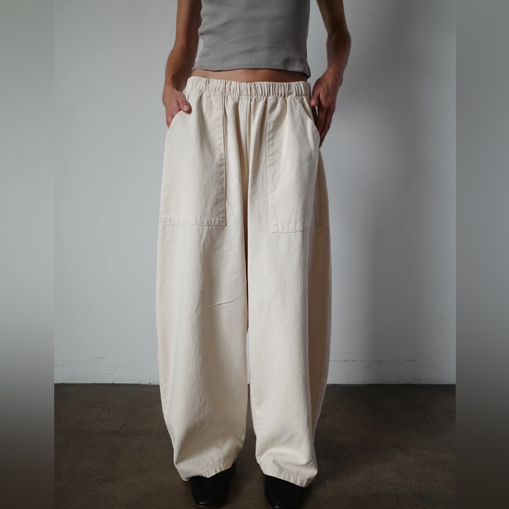 Roam Studio Pant in Bone